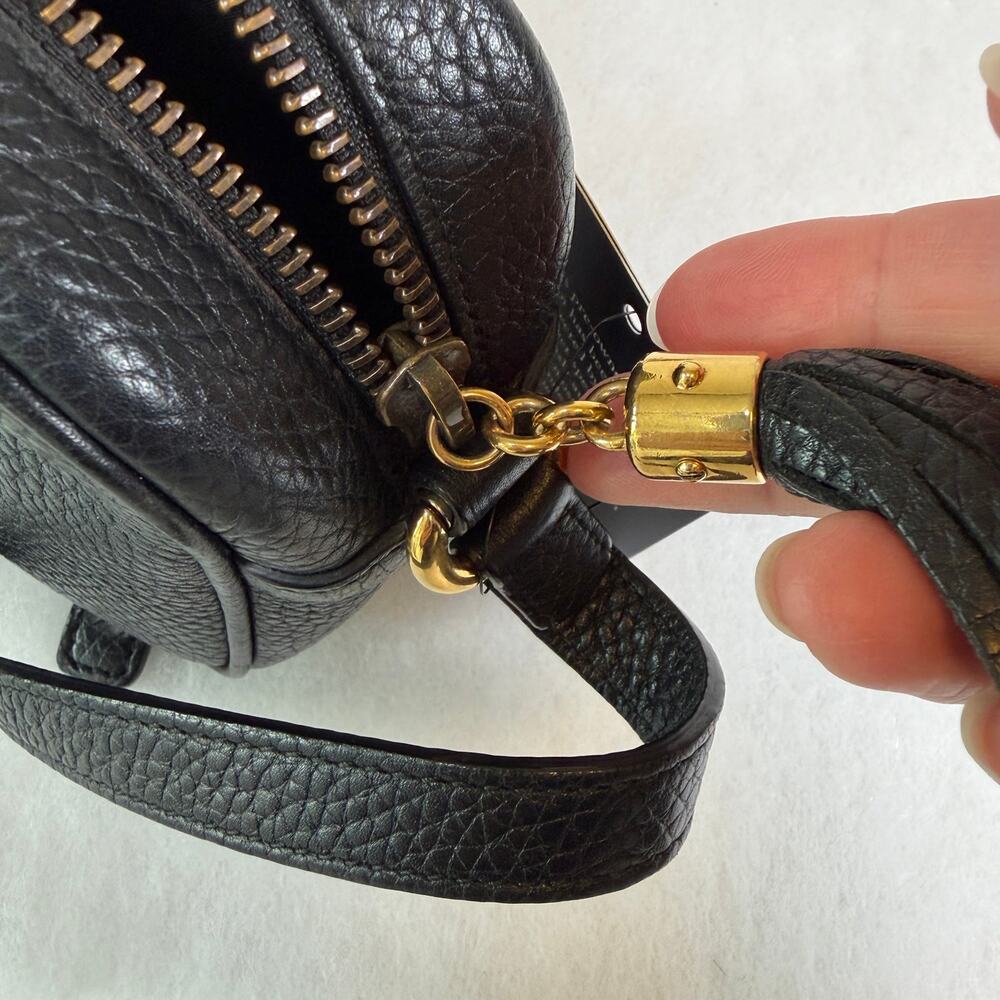 Gucci Small Soho Flap Crossbody in Black Pebbled Calf Leather — EUC + COA - Picture 3 of 11